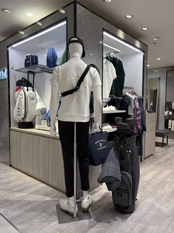 23区GOLF 松屋スタッフ コーディネート画像