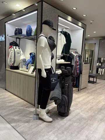 23区GOLF 松屋スタッフ コーディネート画像