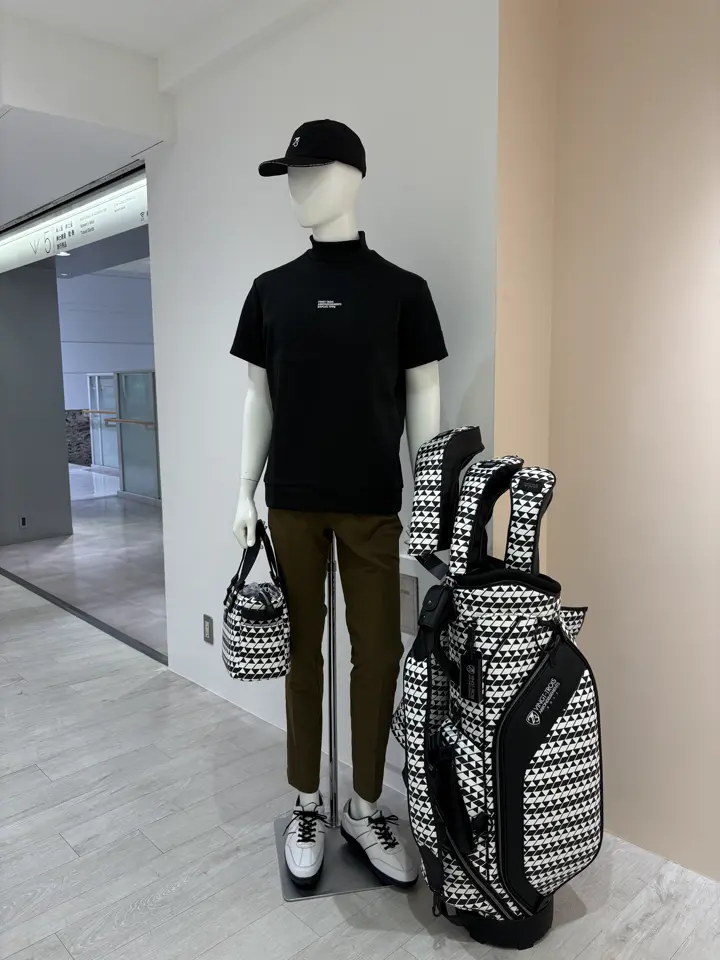 23区GOLF 松屋スタッフ コーディネート画像