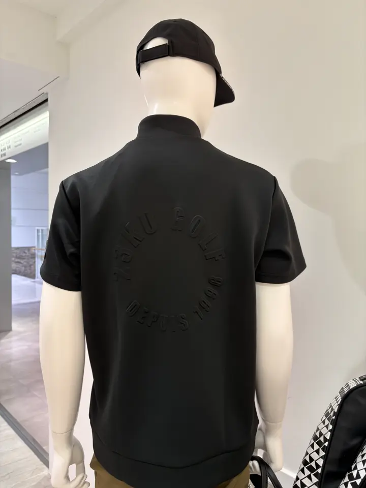 23区GOLF 松屋スタッフ コーディネート画像