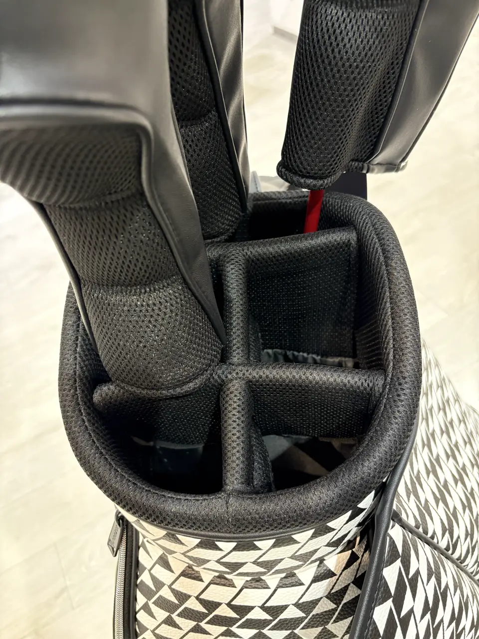 23区GOLF 松屋スタッフ コーディネート画像