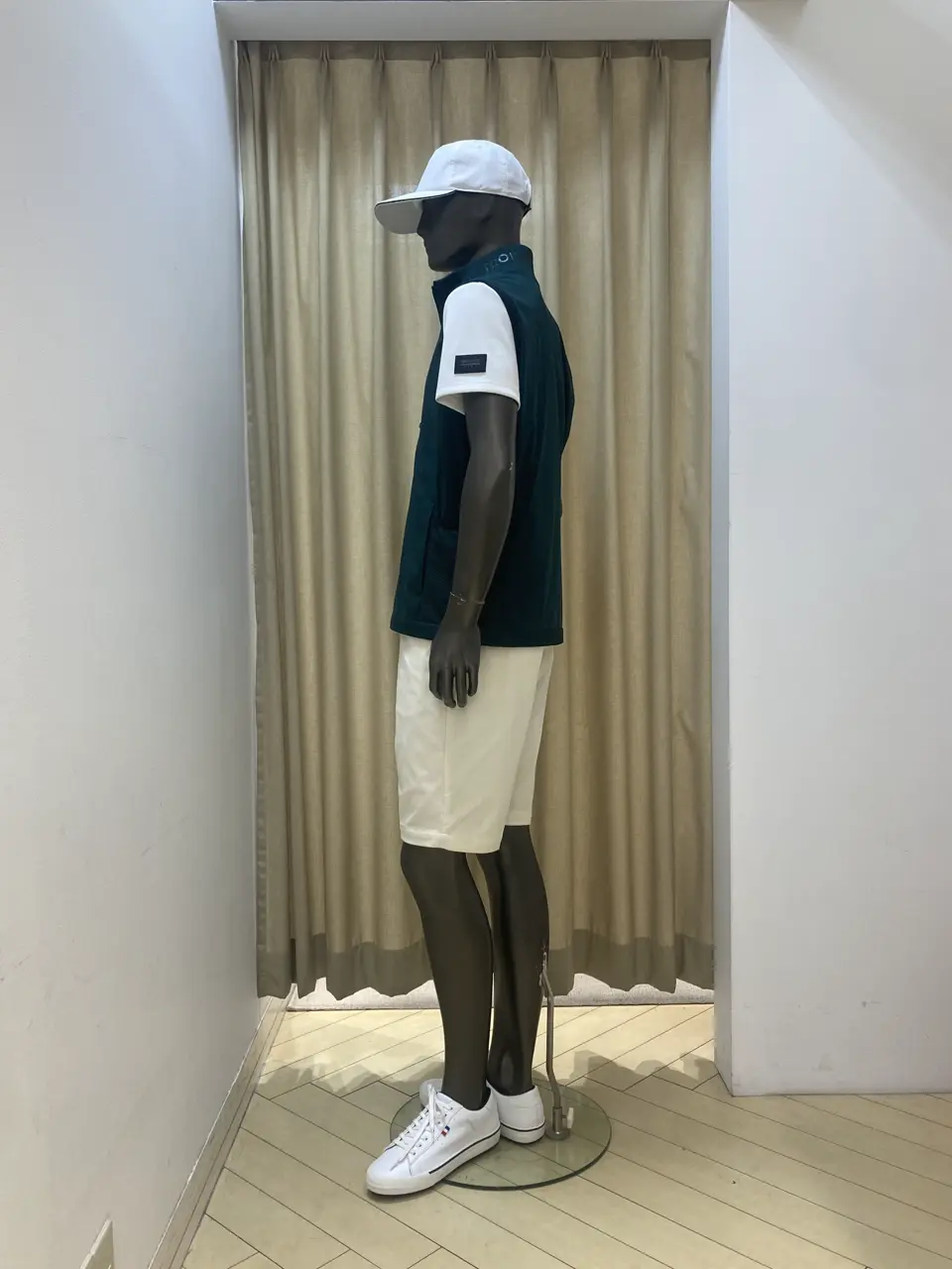 23区GOLF スタッフ コーディネート画像