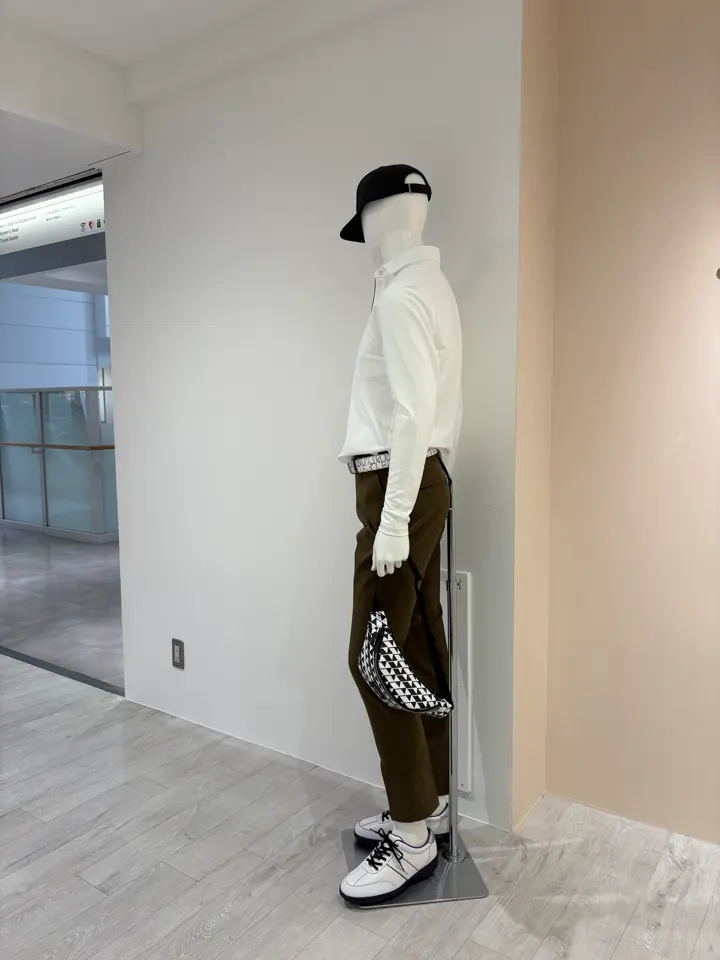 23区GOLF 松屋スタッフ コーディネート画像