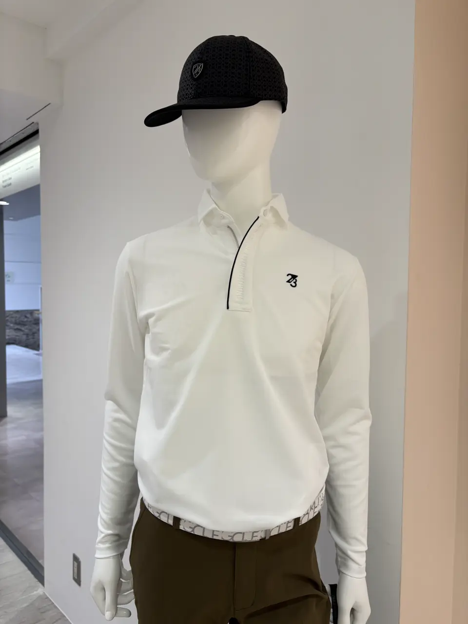 23区GOLF 松屋スタッフ コーディネート画像