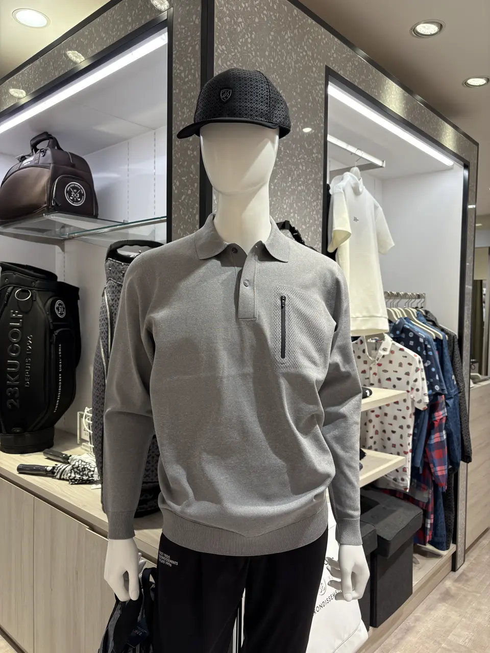 23区GOLF 松屋スタッフ コーディネート画像