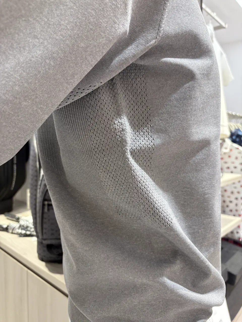 23区GOLF 松屋スタッフ コーディネート画像