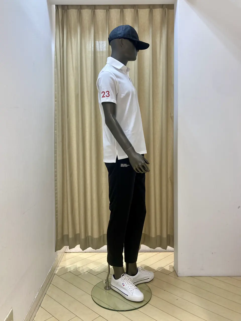 23区GOLF スタッフ コーディネート画像