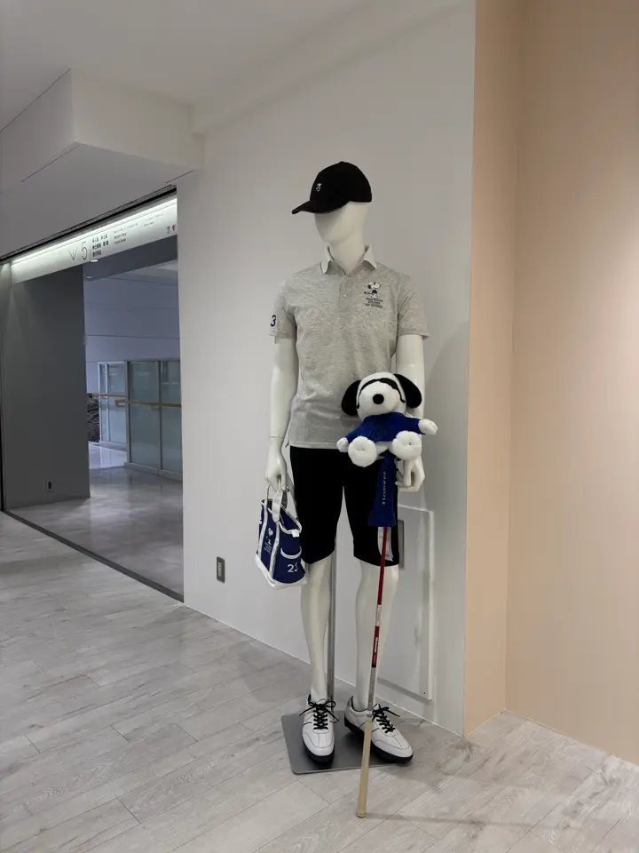 23区GOLF 松屋スタッフ コーディネート画像