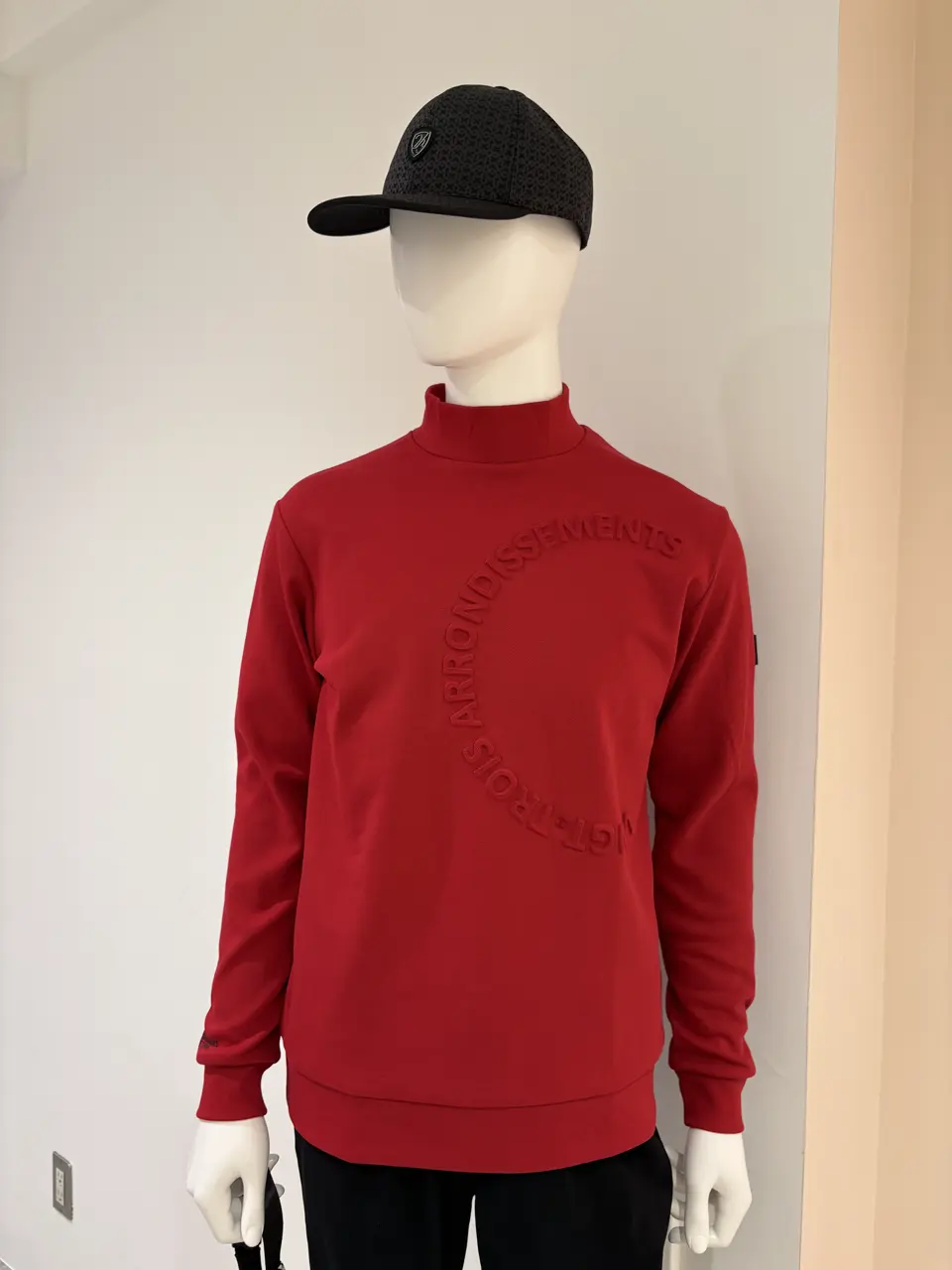 23区GOLF 松屋スタッフ コーディネート画像