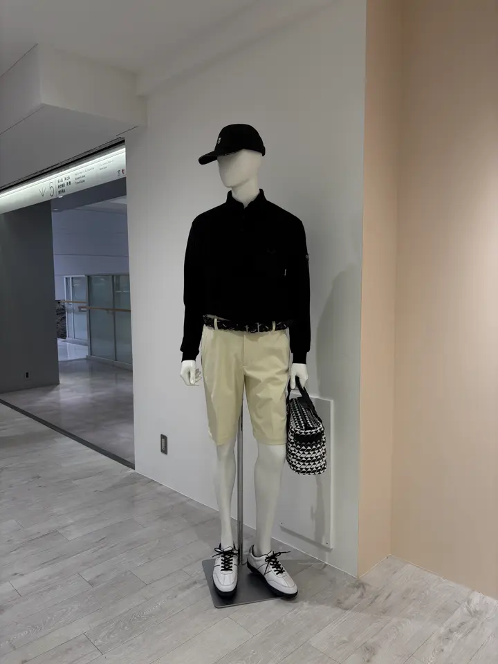 23区GOLF 松屋スタッフ コーディネート画像