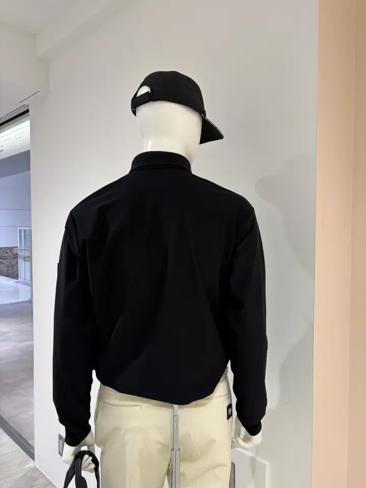 23区GOLF 松屋スタッフ コーディネート画像