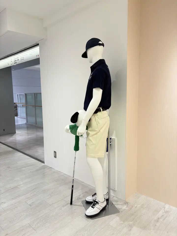 23区GOLF 松屋スタッフ コーディネート画像