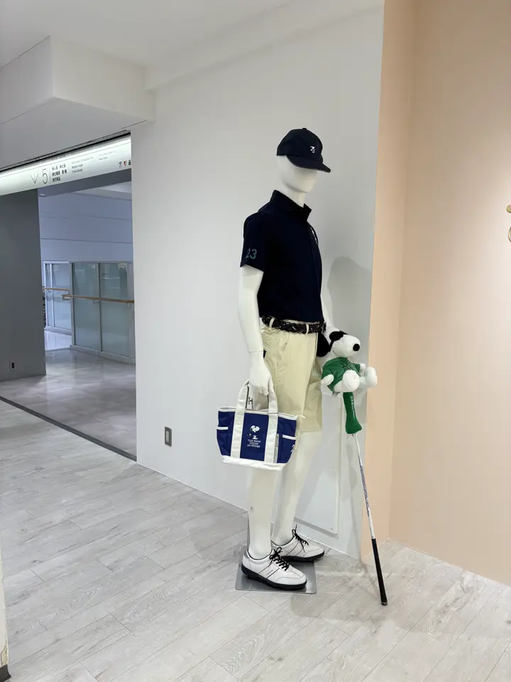 23区GOLF 松屋スタッフ コーディネート画像