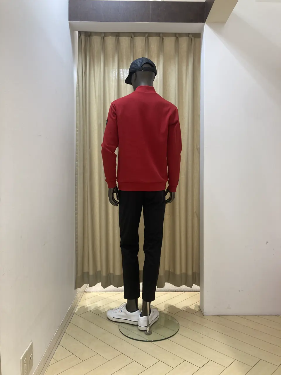 23区GOLF スタッフ コーディネート画像