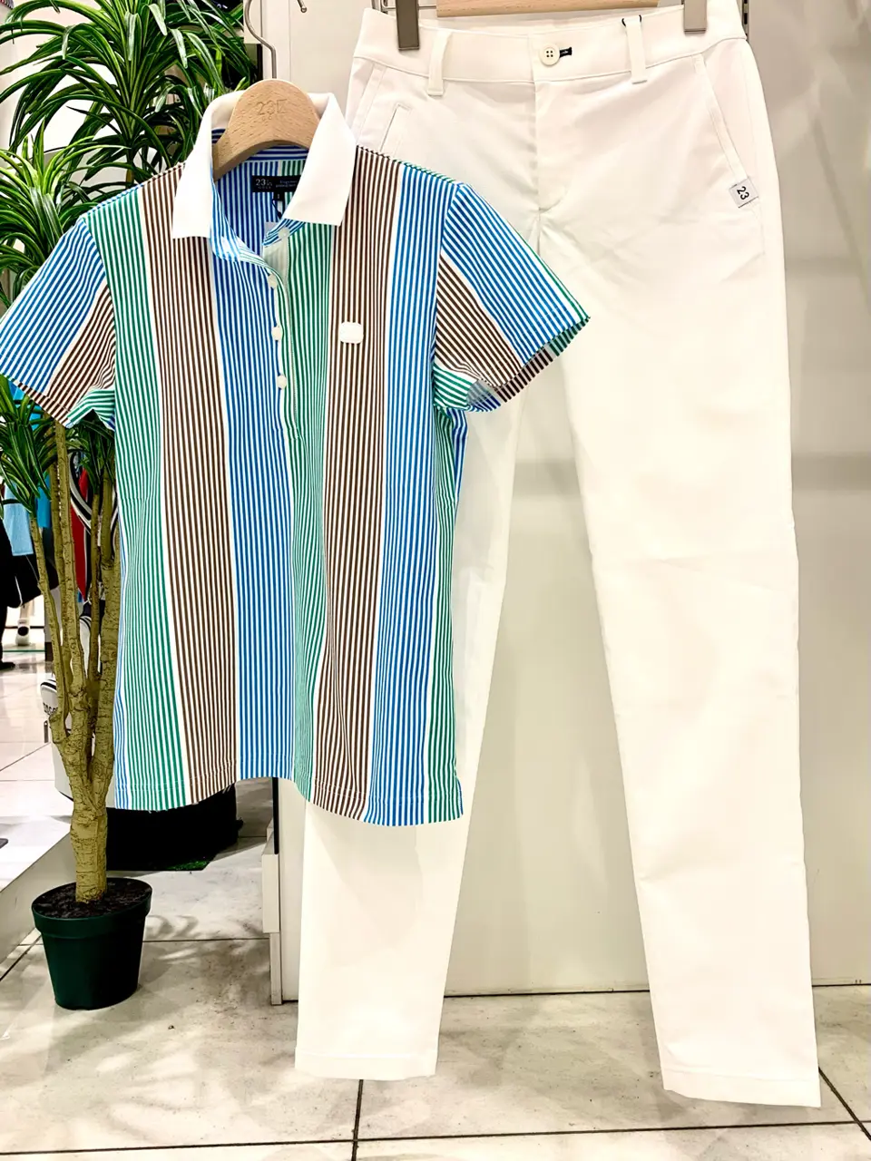 23区GOLF 上野 コーディネート画像