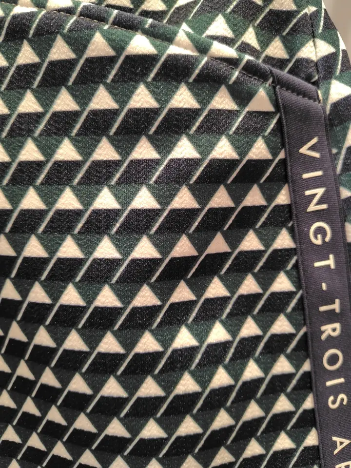 23区GOLF スタッフ コーディネート画像