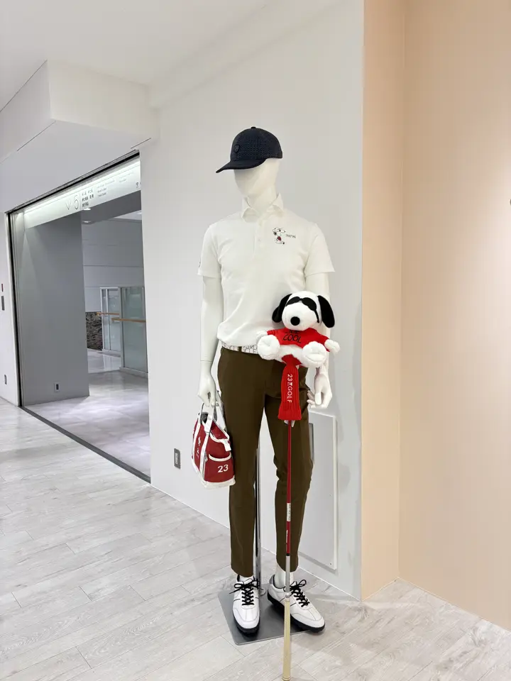 23区GOLF 松屋スタッフ コーディネート画像