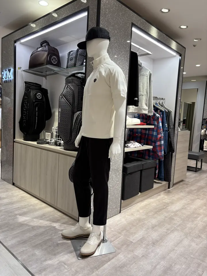 23区GOLF 松屋スタッフ コーディネート画像