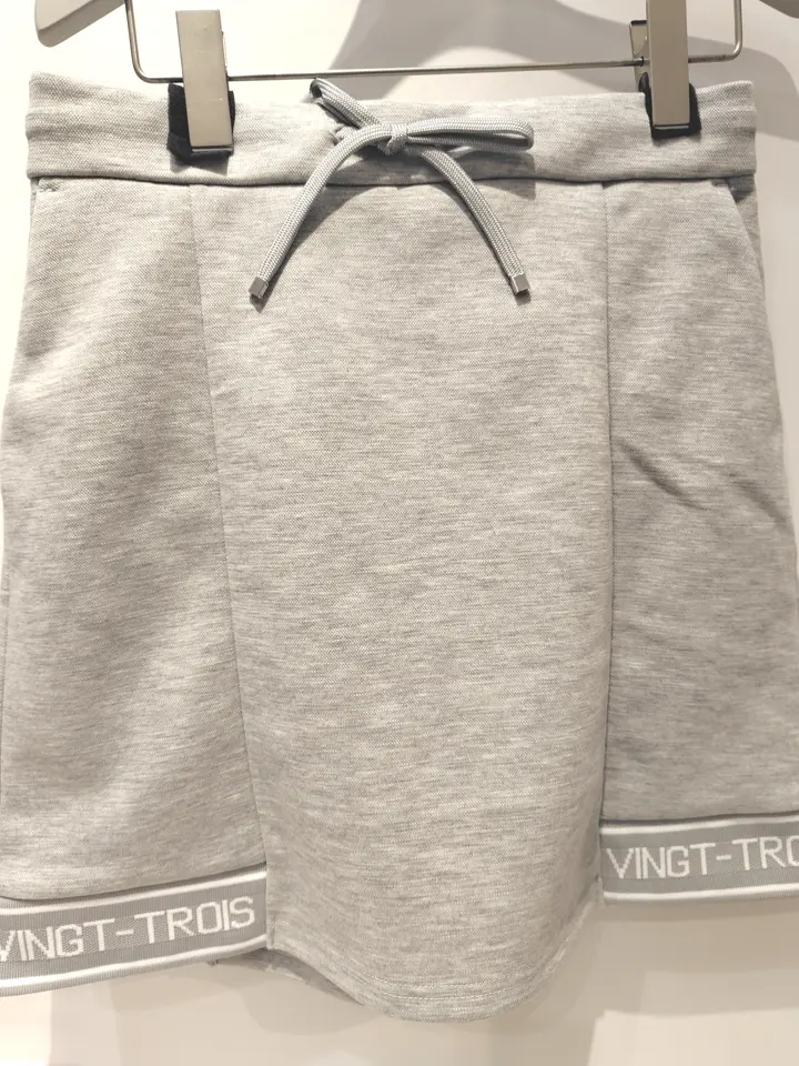 23区GOLF スタッフ コーディネート画像