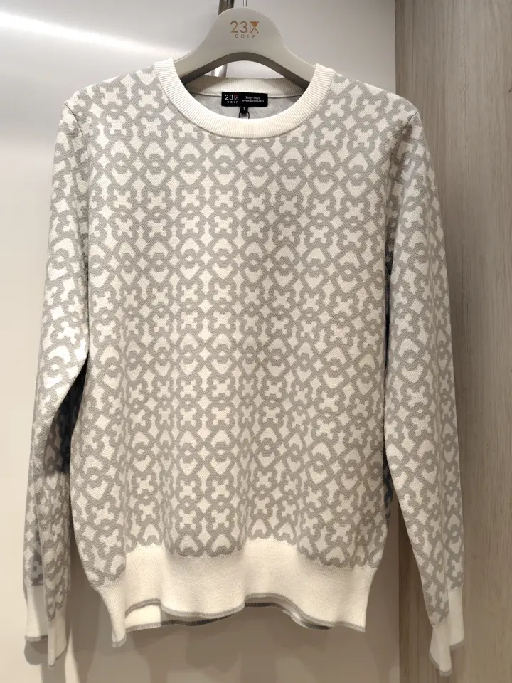 23区GOLF スタッフ コーディネート画像