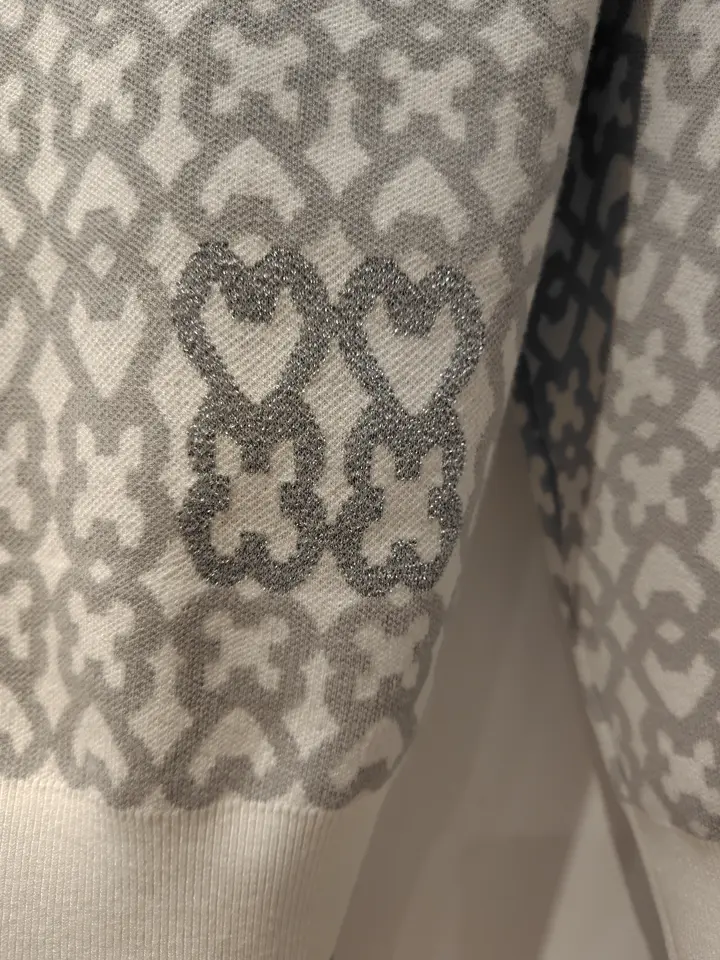 23区GOLF スタッフ コーディネート画像