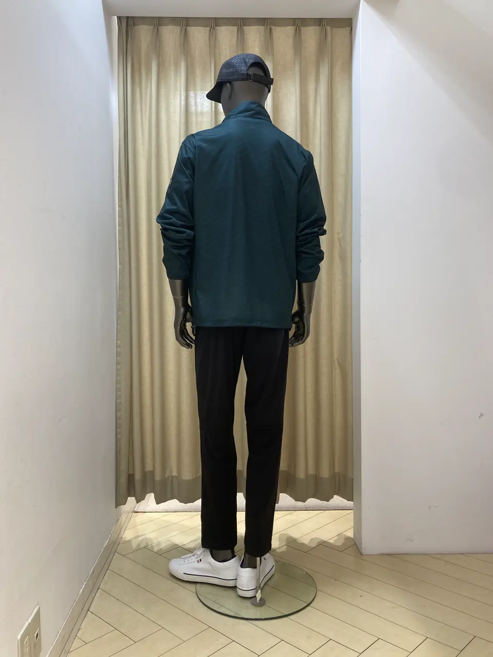 23区GOLF スタッフ コーディネート画像