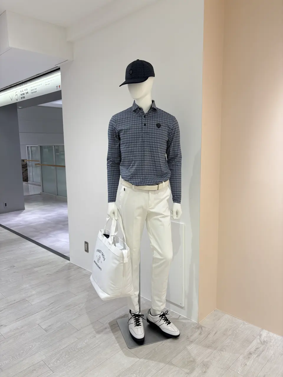 23区ゴルフ　セットアップ　Mサイズ相当 23区ゴルフ セットアップ Mサイズ相当 公式】23区GOLF