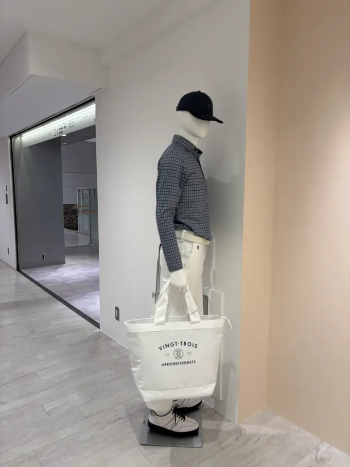 23区GOLF 松屋スタッフ コーディネート画像