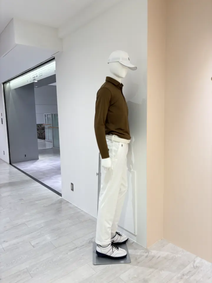 23区GOLF 松屋スタッフ コーディネート画像