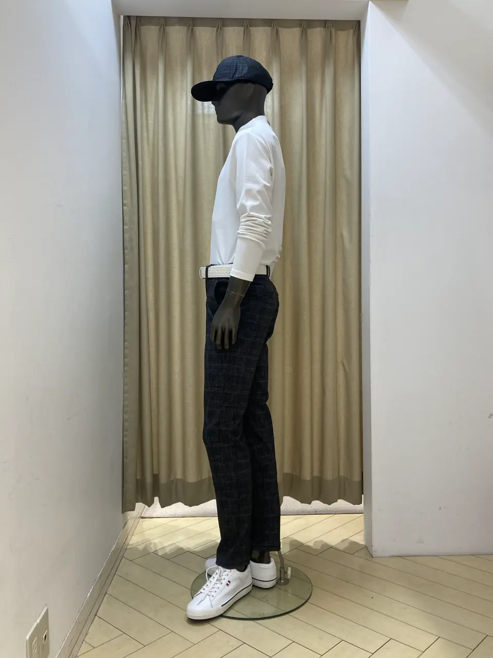 23区GOLF スタッフ コーディネート画像