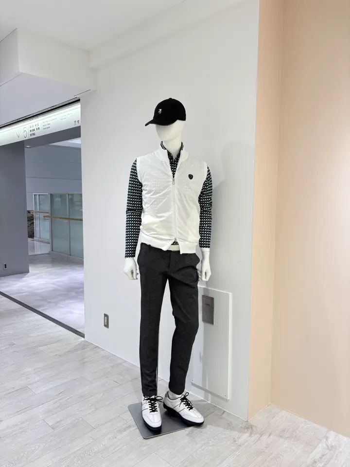 23区GOLF 松屋スタッフ コーディネート画像