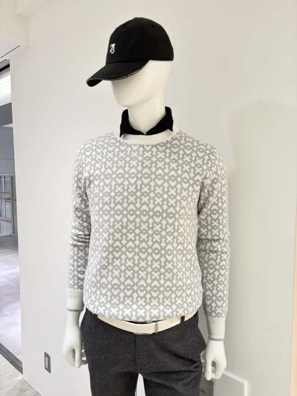 23区GOLF 松屋スタッフ コーディネート画像