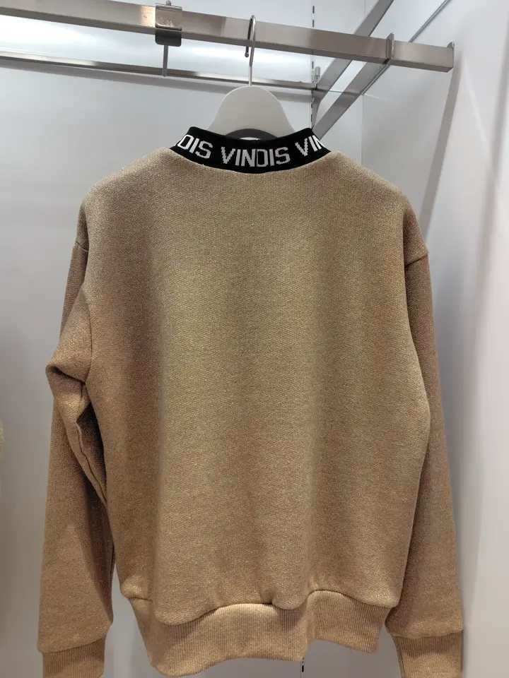 23区GOLF スタッフ コーディネート画像