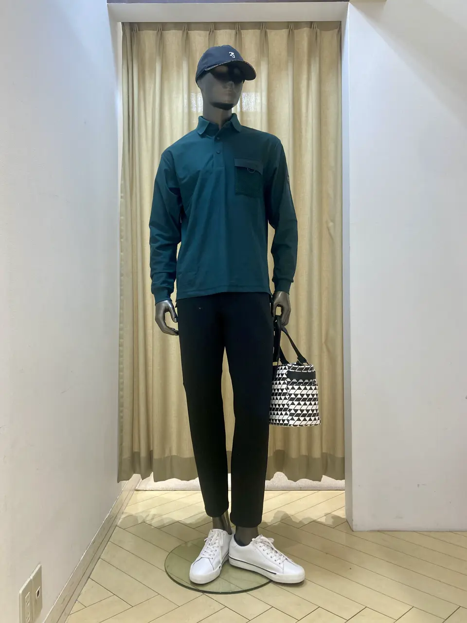 23区GOLF スタッフ コーディネート画像