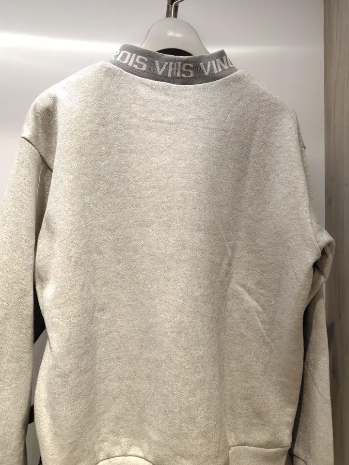 23区GOLF スタッフ コーディネート画像