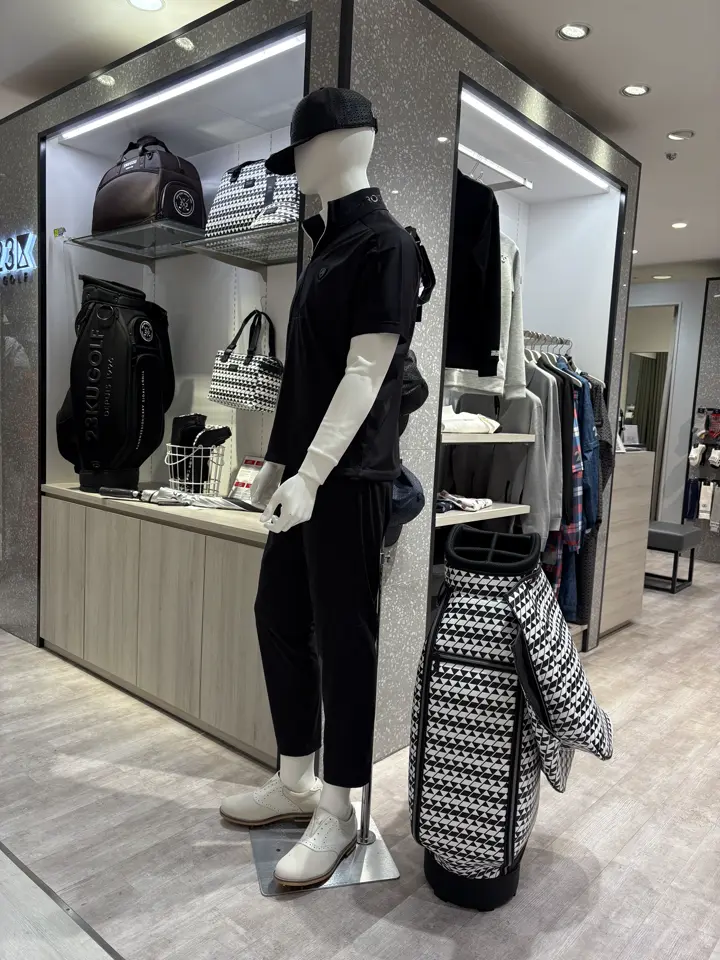 23区GOLF 松屋スタッフ コーディネート画像