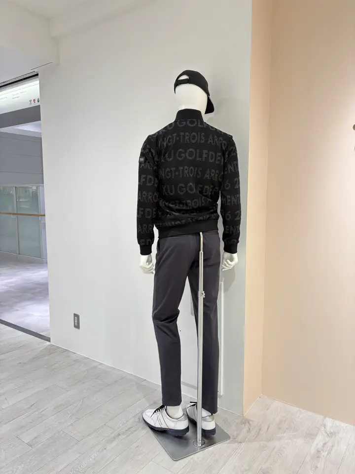 23区GOLF 松屋スタッフ コーディネート画像