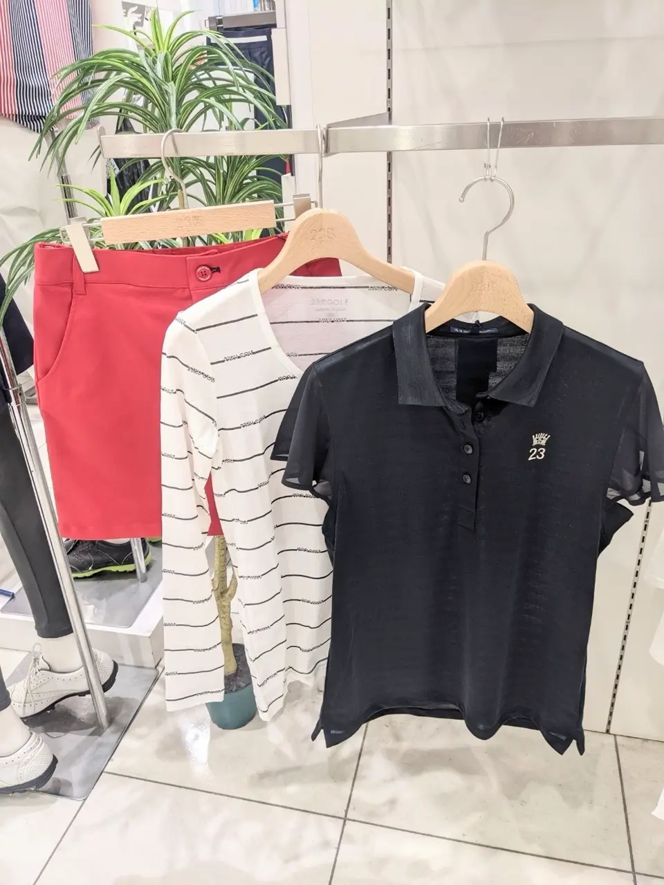 23区GOLF 市川真理子 コーディネート画像