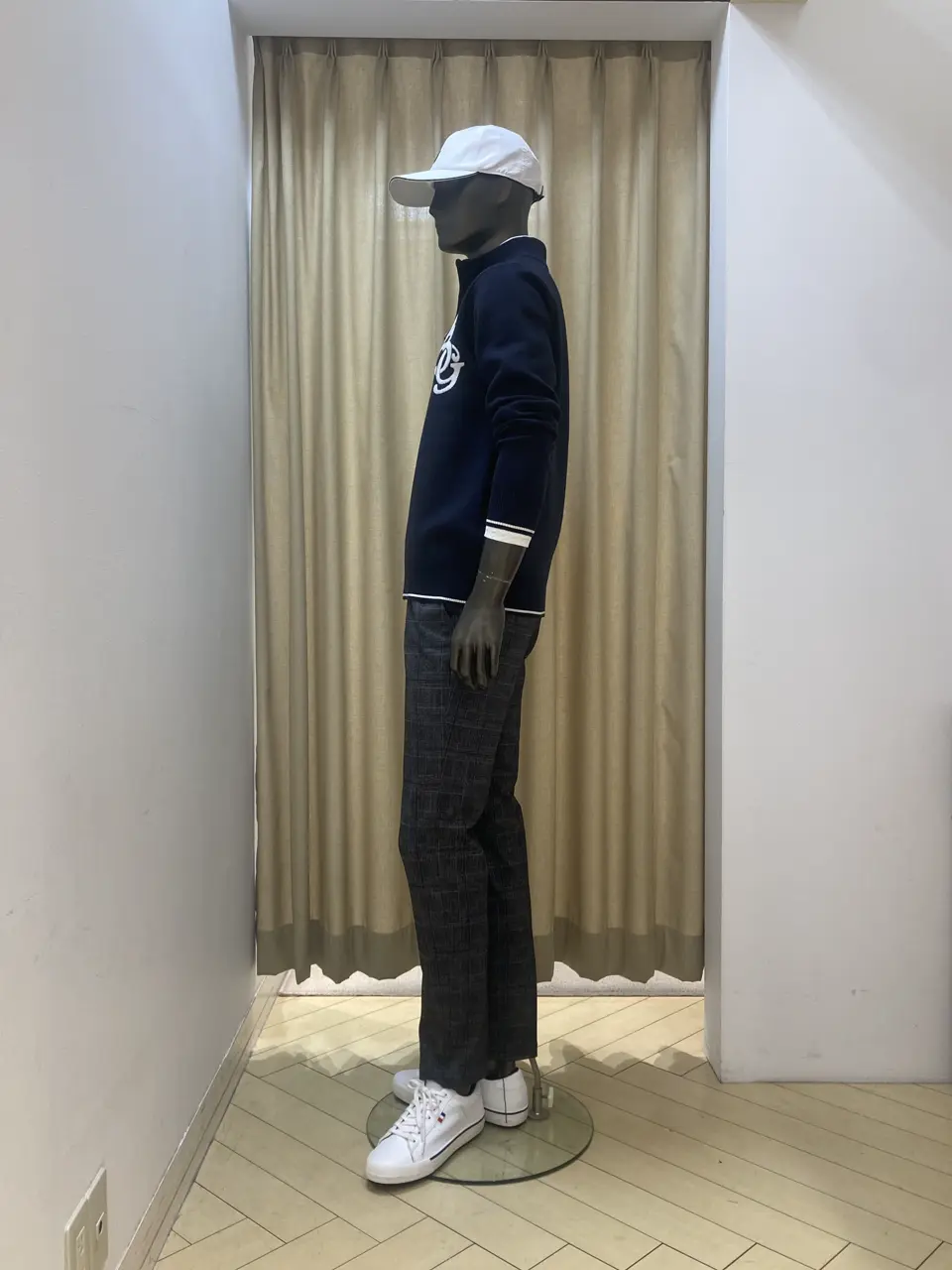 23区GOLF スタッフ コーディネート画像