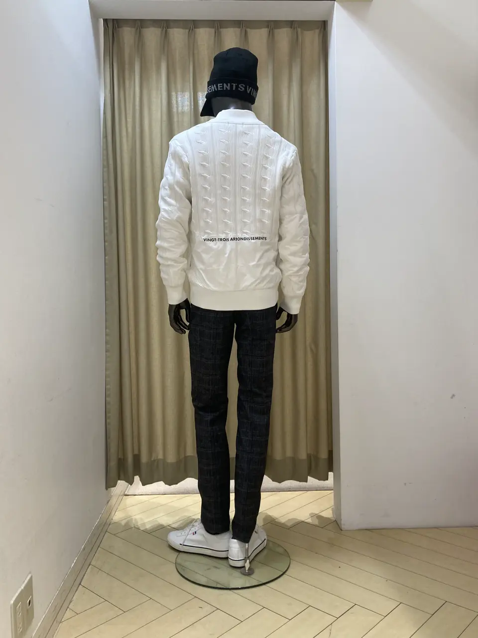 23区GOLF スタッフ コーディネート画像