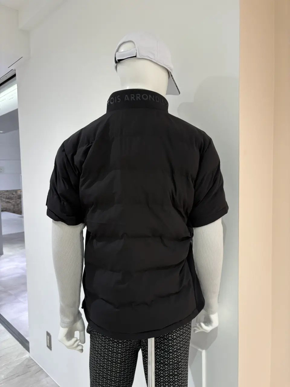 23区GOLF 松屋スタッフ コーディネート画像