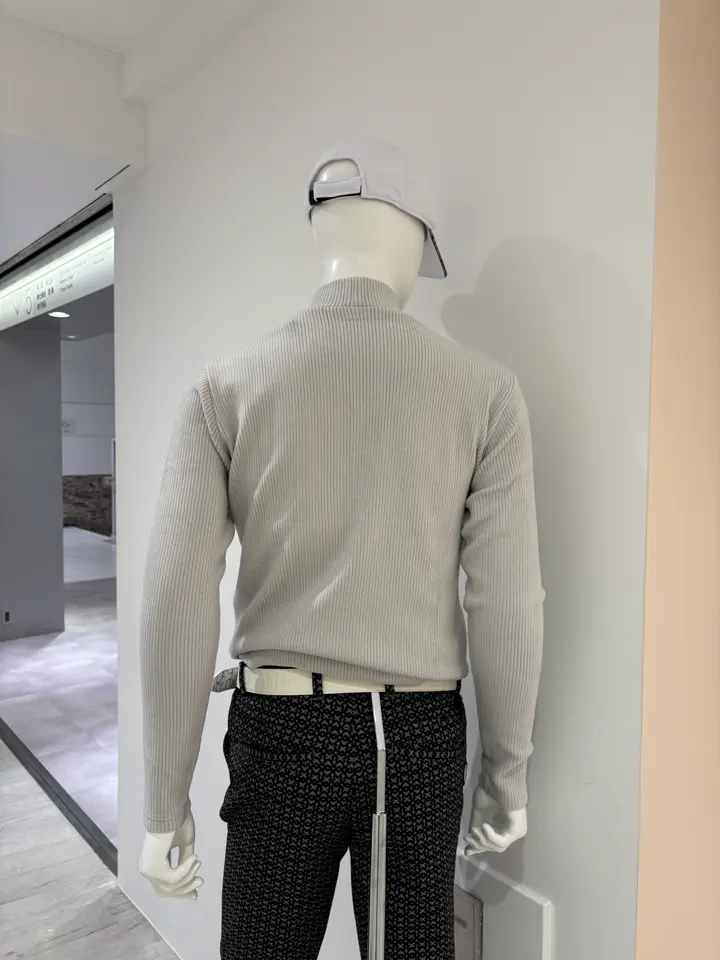 23区GOLF 松屋スタッフ コーディネート画像