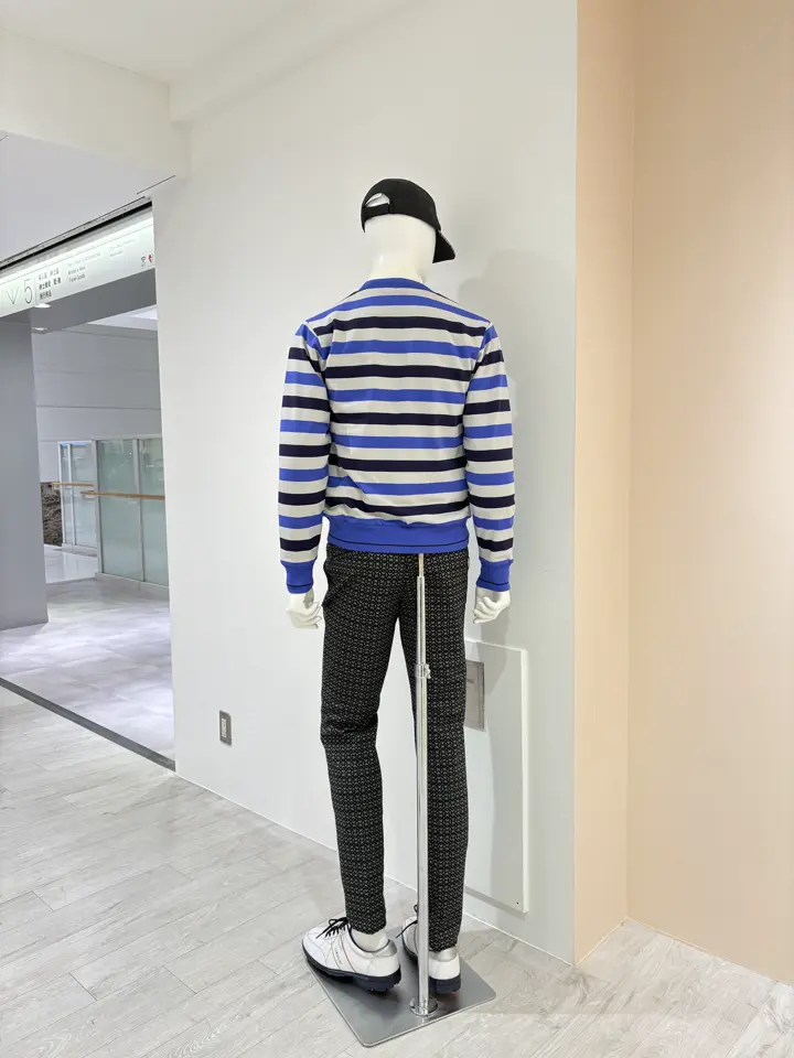 23区GOLF 松屋スタッフ コーディネート画像