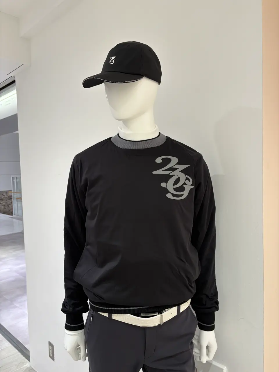 23区GOLF 松屋スタッフ コーディネート画像