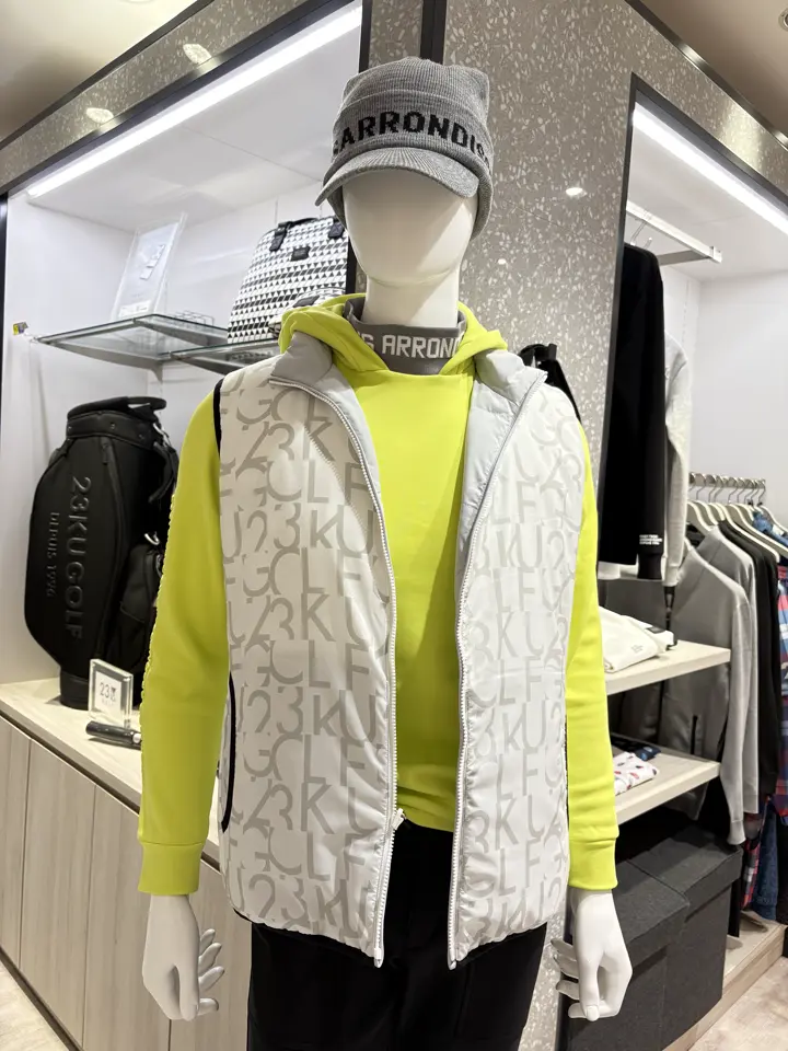 23区GOLF 松屋スタッフ コーディネート画像