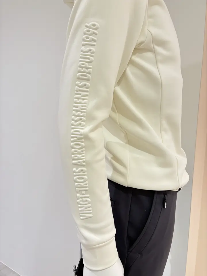 23区GOLF 松屋スタッフ コーディネート画像