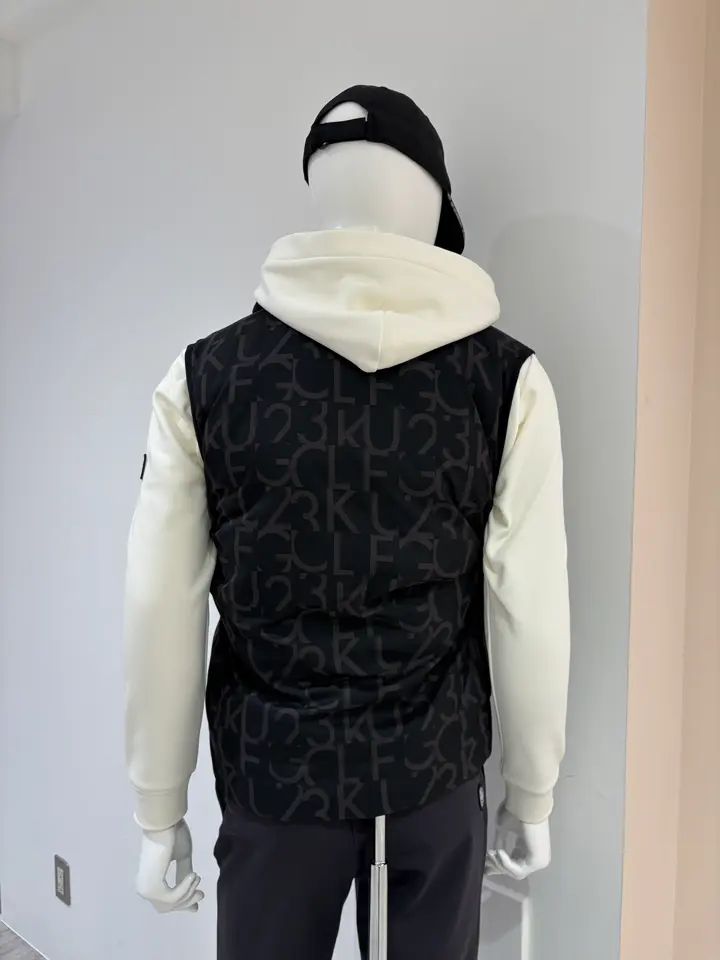 23区GOLF 松屋スタッフ コーディネート画像