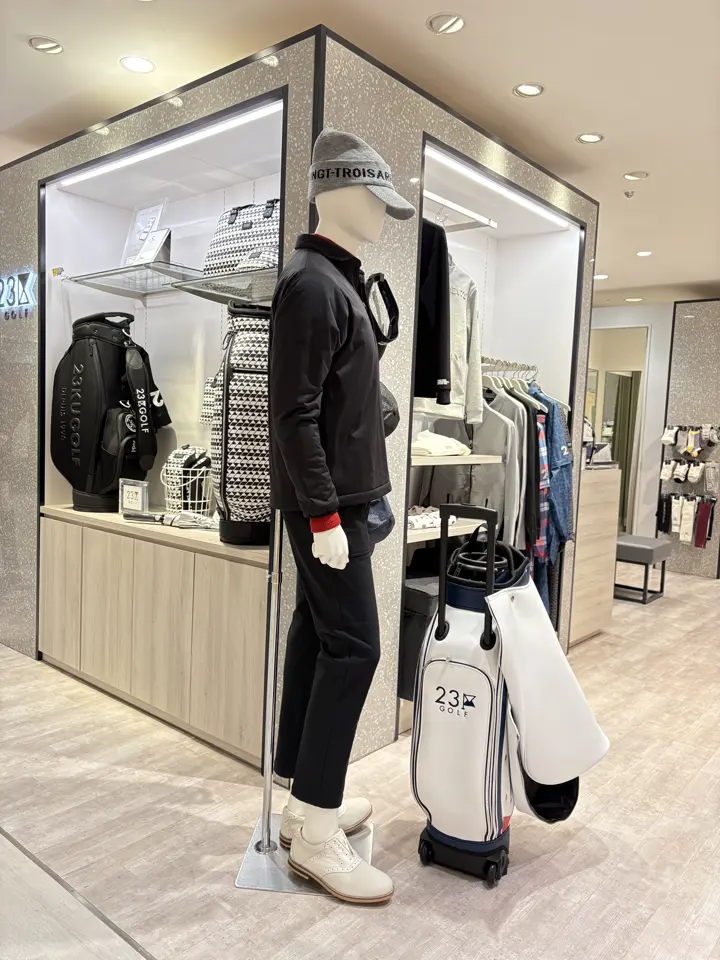 23区GOLF 松屋スタッフ コーディネート画像