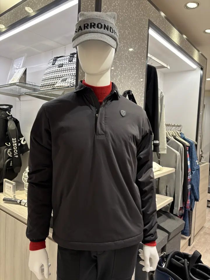 23区GOLF 松屋スタッフ コーディネート画像