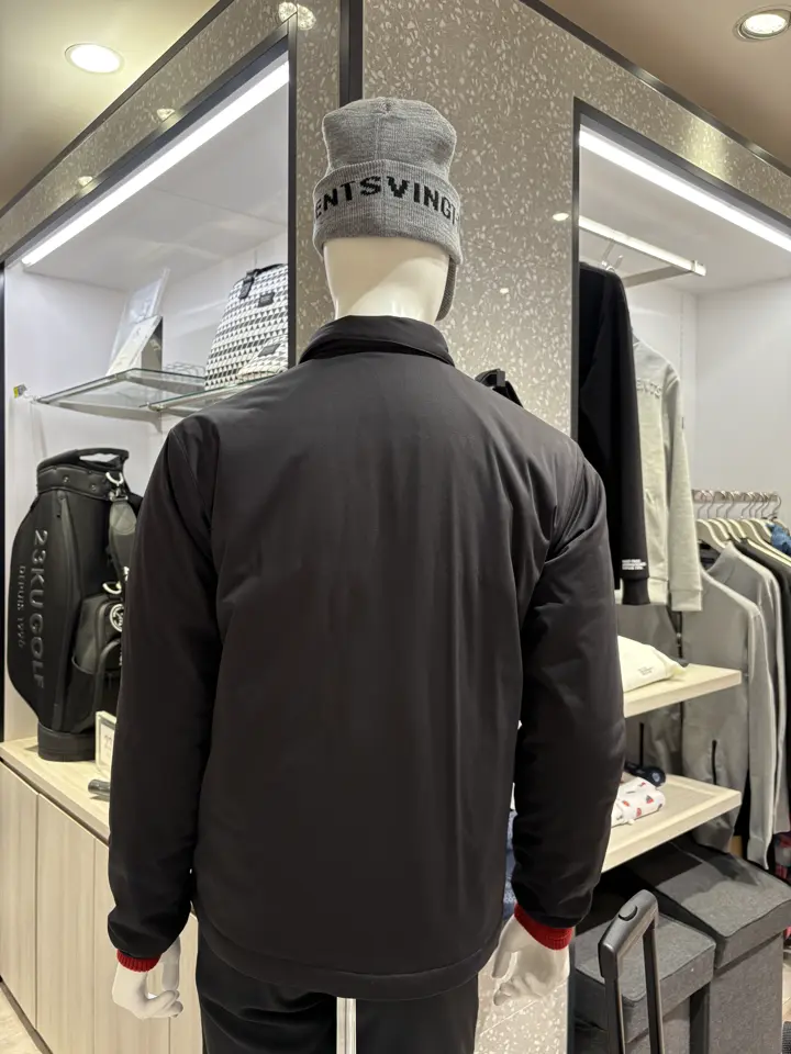 23区GOLF 松屋スタッフ コーディネート画像